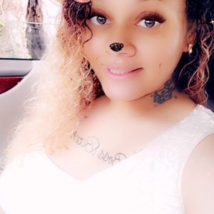 Meet your Posher, Brandy